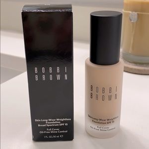 Bobbi Brown New In Box- Long Wear Foundation
